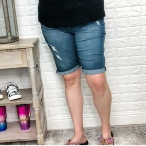 YMI Royalty Basic Bermuda Distressed 18W